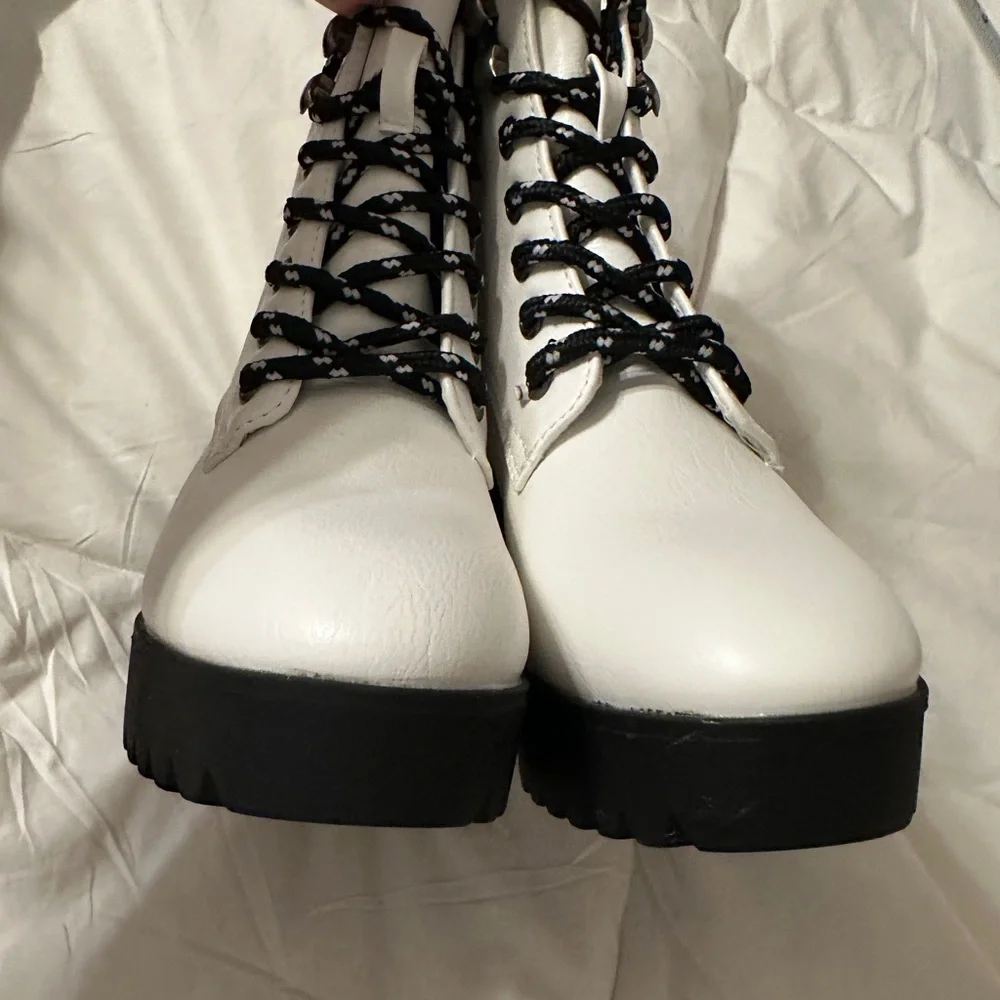 Seven7 White and Black Lug Heel Ankle Boots